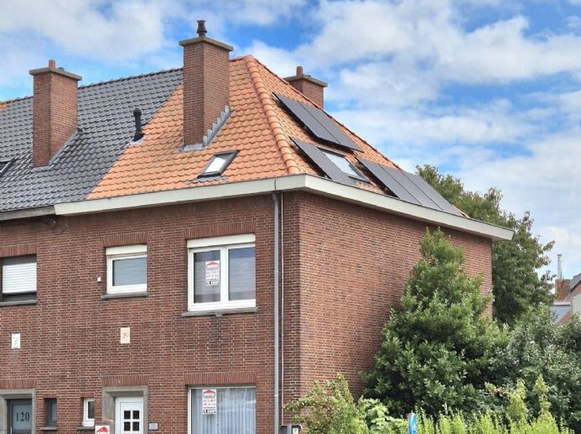 Charmante perfect instapklare HOB op wandelafstand school, supermarkten, jachthaven, strand,. te Blankenberge, omvattende o.a. op het GELIJKVLOERS: Ru